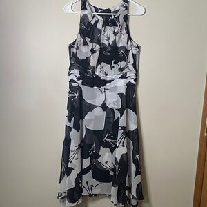 White House Black Market Black and White Floral Midi Dress